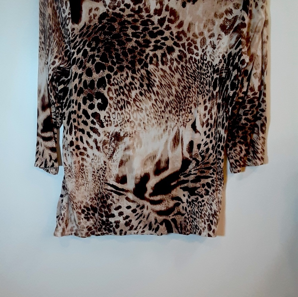 Dana Buchman lepard top - Picture 3 of 7